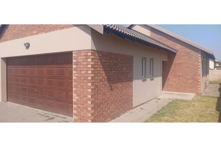 3 Bedroom Property for Sale in Waterkloof Hill Estate North West